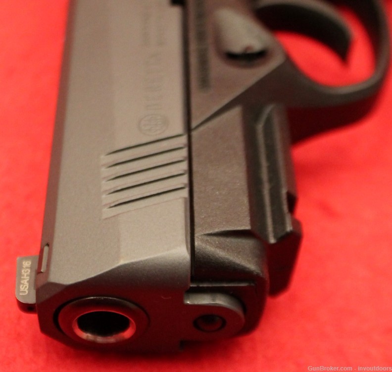 Beretta PX4 9mm Compact Carry (Unfired) 3"-barrel semi-auto pistol-img-14