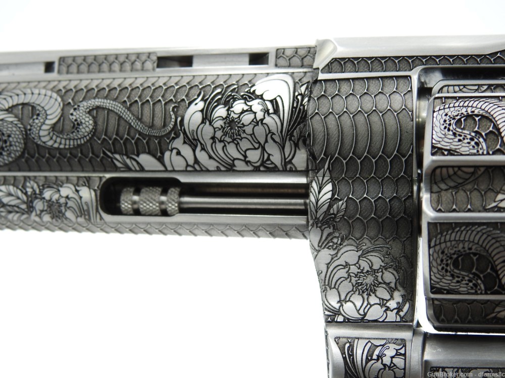 Extremely Rare Collectible Stunning Custom Engraved Colt Anaconda 8" 44 MAG-img-36