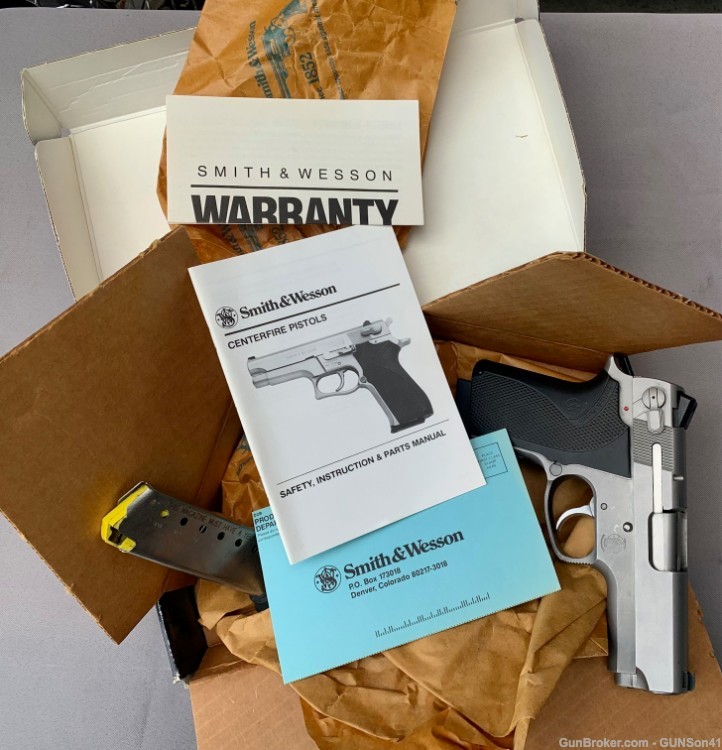 Smith & Wesson 4516 (1991) - .45 ACP - LNIB w/ 2 mags & all original papers-img-13