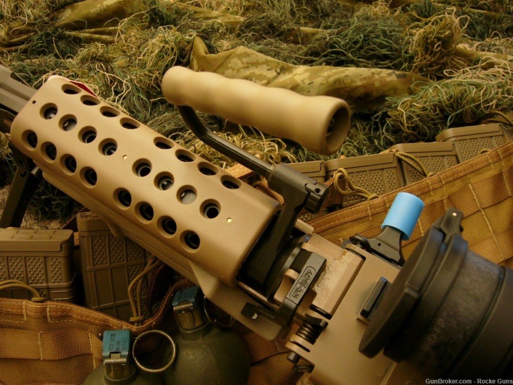 FN FNH M249 SAW M249S TRIJICON M249 OPTICS BELTED AMMO SOCOM RMR DARK EARTH-img-13