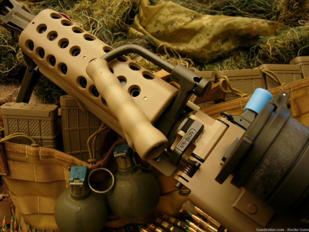 FN FNH M249 SAW M249S TRIJICON M249 OPTICS BELTED AMMO SOCOM RMR DARK EARTH-img-12