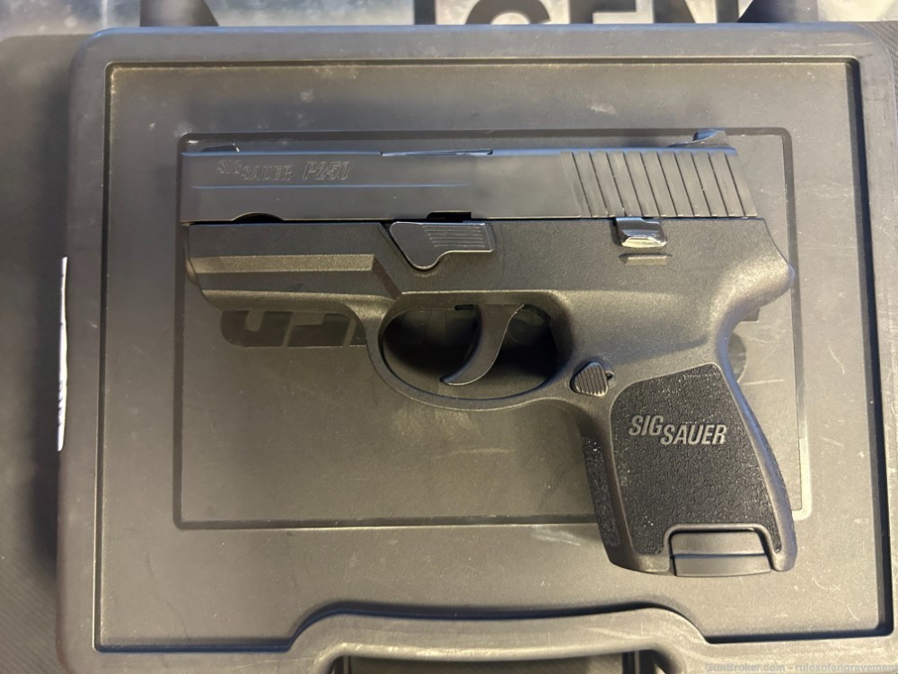 *RARE* *USED* Sig Sauer P250 Stainless .40 S&W 3.5' Barrel-img-1