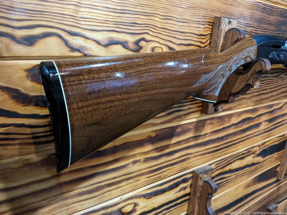 MINTY Remington 1100 Engraved 12 gauge CHOKE Semi Shotgun 28" barrel - RARE-img-1