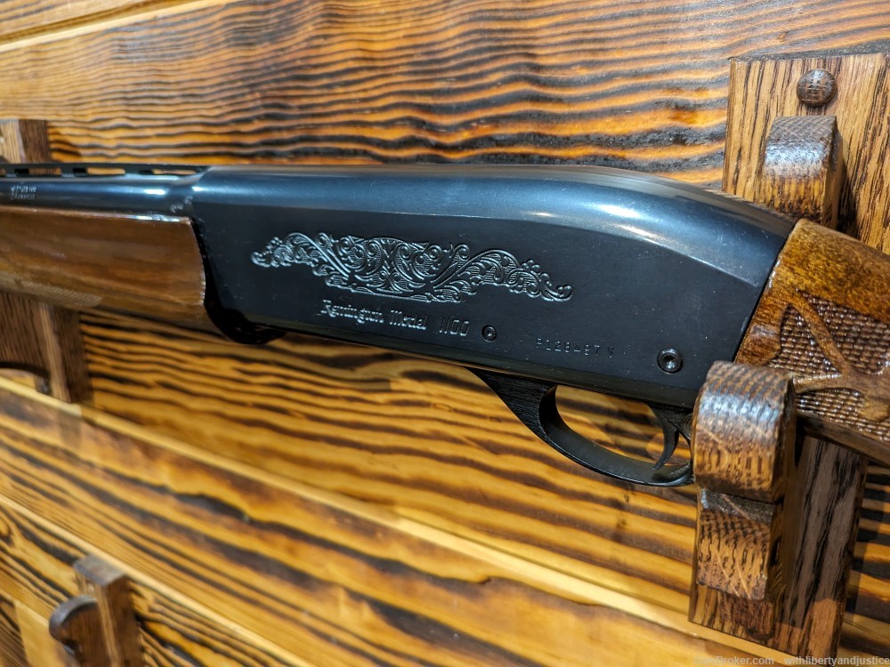 MINTY Remington 1100 Engraved 12 gauge CHOKE Semi Shotgun 28" barrel - RARE-img-17