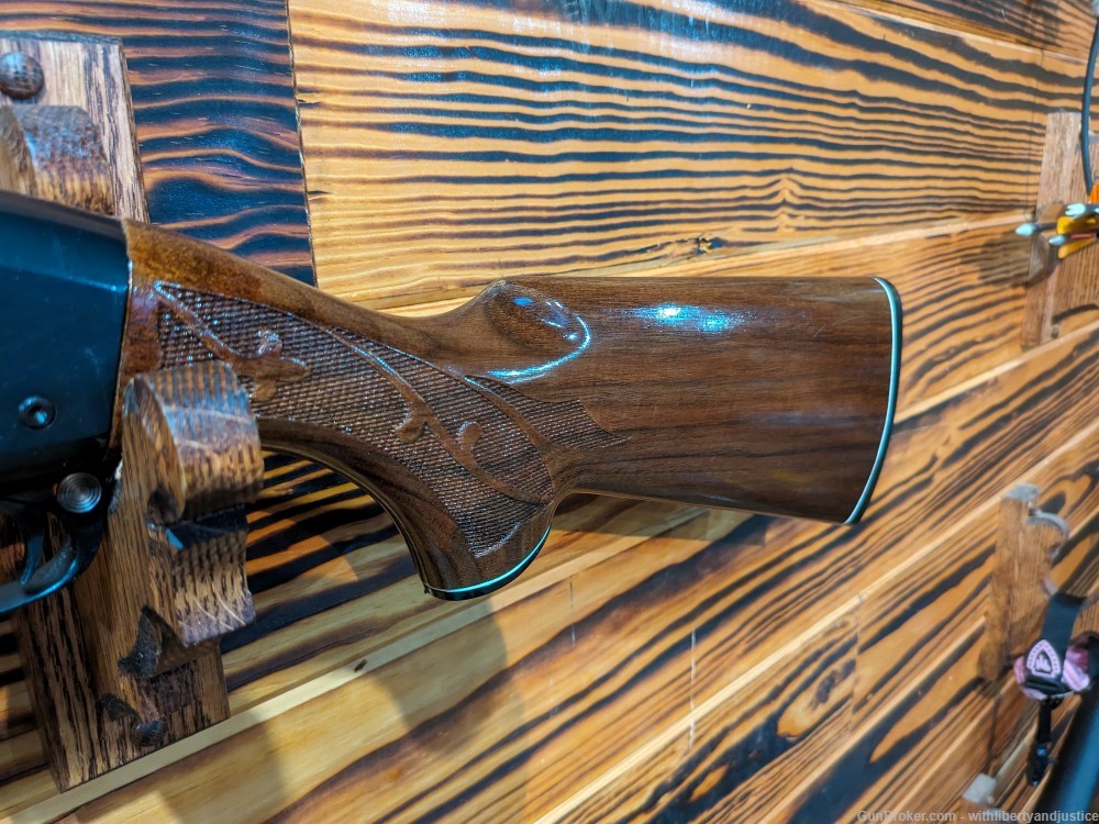 MINTY Remington 1100 Engraved 12 gauge CHOKE Semi Shotgun 28" barrel - RARE-img-15