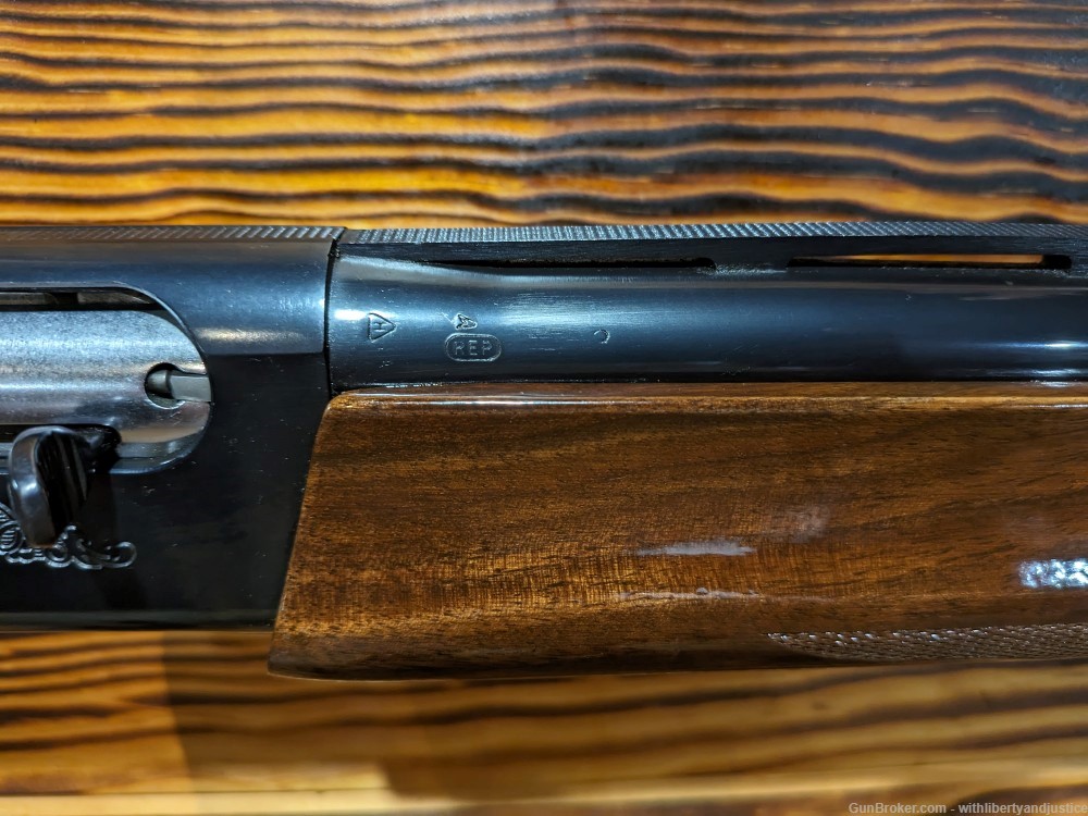 MINTY Remington 1100 Engraved 12 gauge CHOKE Semi Shotgun 28" barrel - RARE-img-7
