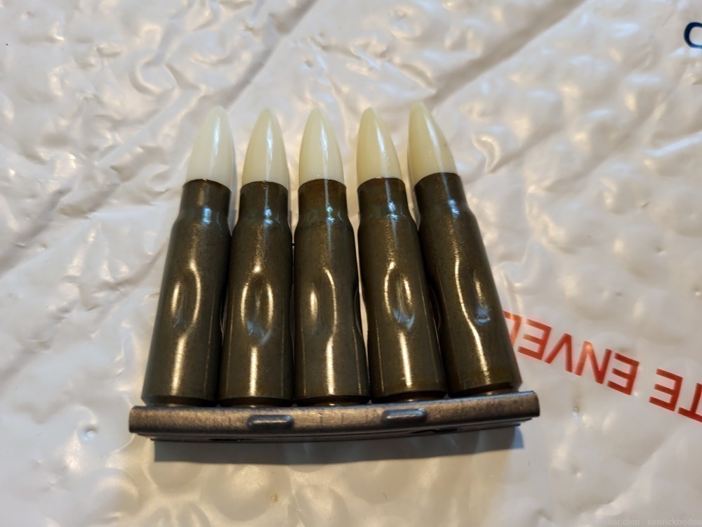 Polish dummy rounds with white bullet on 5rd stripper clip -img-4