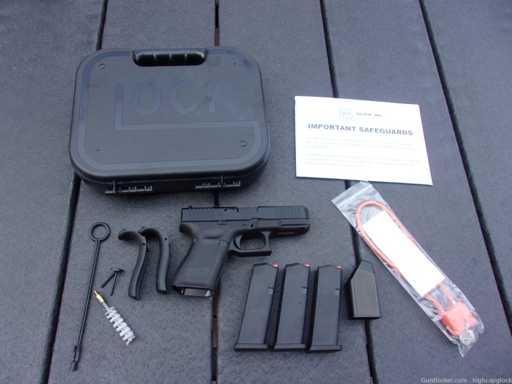Glock 19 Gen 5 9mm 4" Semi Auto Pistol 99%+ In Box G19 w/ 3 Mags $1START-img-1