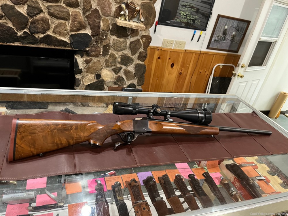 Stunning Ruger #1 (1978) in 220 Swift with Banner 6x18 wide angle scope-img-8