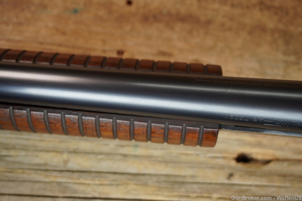 Winchester Model 1897 c. 1947 16 gauge CYL CHOKE 28in bbl tight action 97-img-37