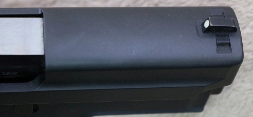 Quality Sig Sauer P229 40 S&W with Rail-img-13