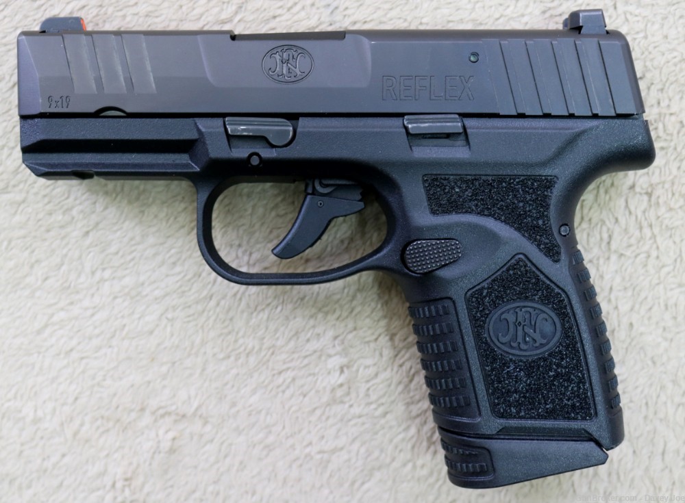 Quality FN Reflex 9mm compact Conceal Carry Pistol 11 & 15 round capacity-img-1
