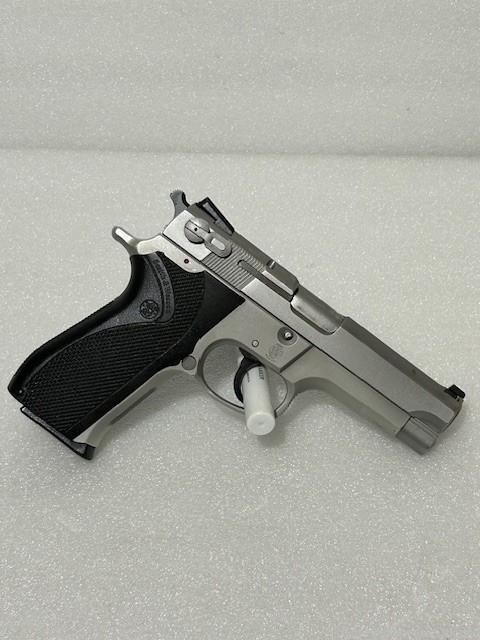 Smith and Wesson 5903 9mm Stainless S&W like the 5904, 5906, 6906, 6904-img-2
