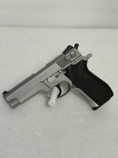 Smith and Wesson 5903 9mm Stainless S&W like the 5904, 5906, 6906, 6904-img-3