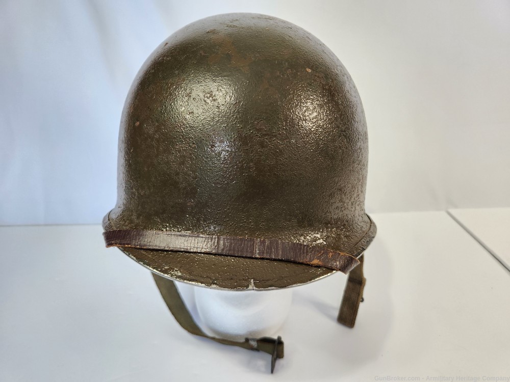 WWII US M1 Helmet Tenth Mountain Division & Liner-img-1