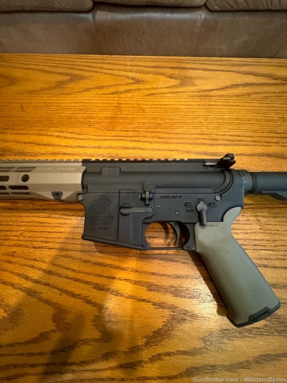 Very nice smith and Wesson M&P 15 AR15-img-3