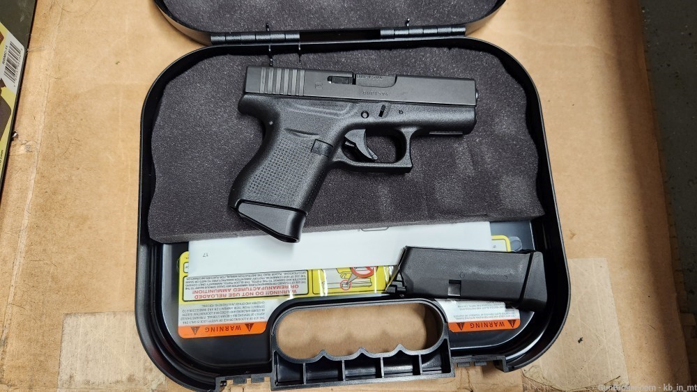 Glock 43 9mm, BIN and get +2 mags-img-0