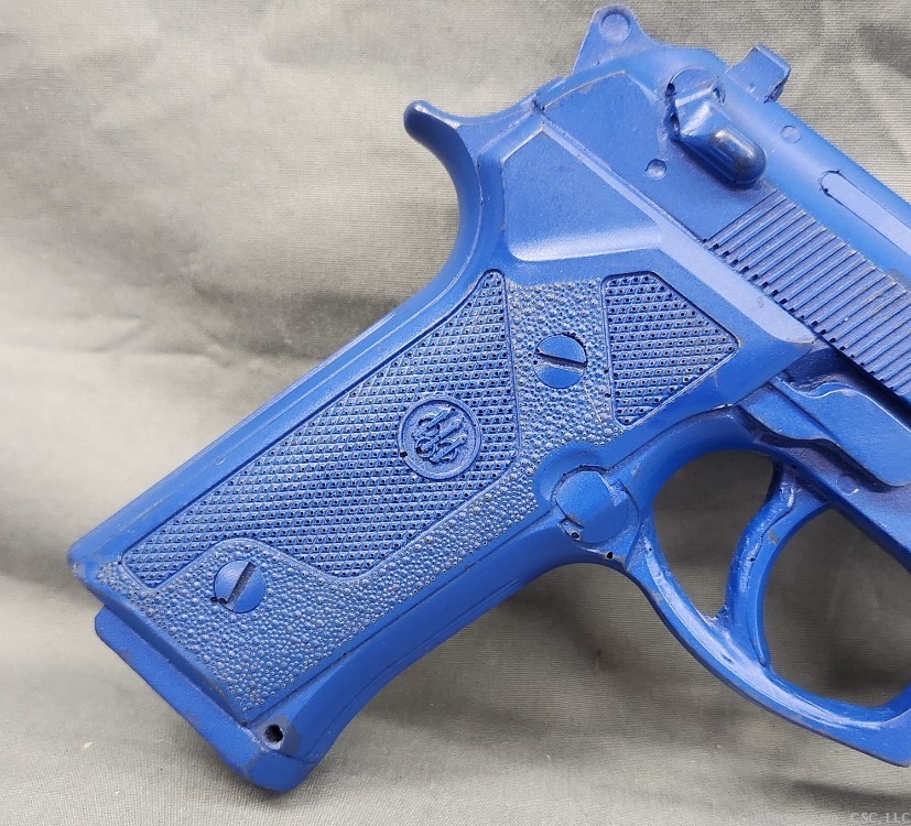 Ring's blue training pistol Beretta 92FS VERTEC-img-1