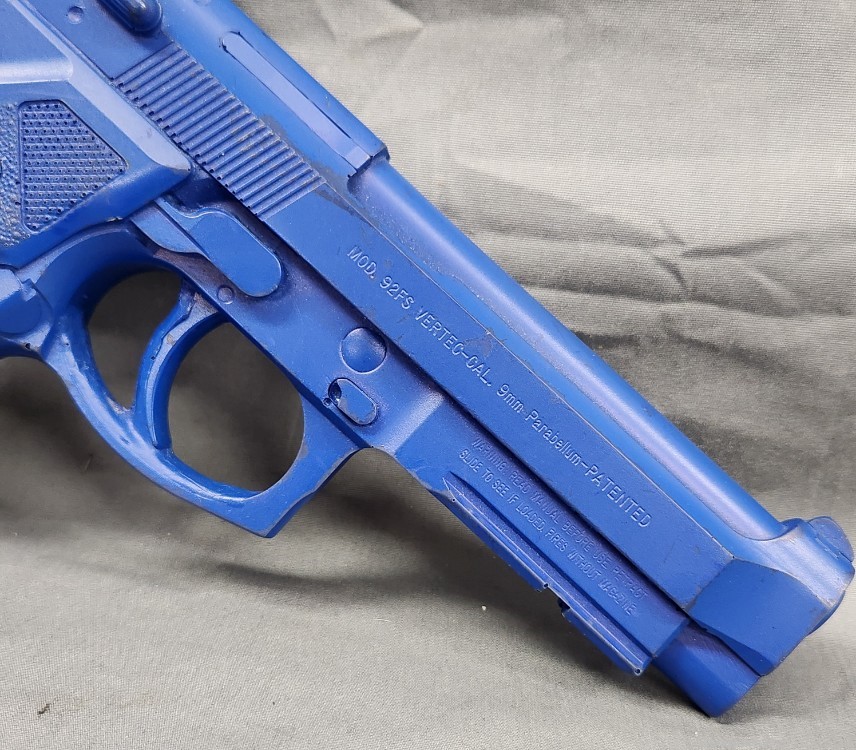 Ring's blue training pistol Beretta 92FS VERTEC-img-2