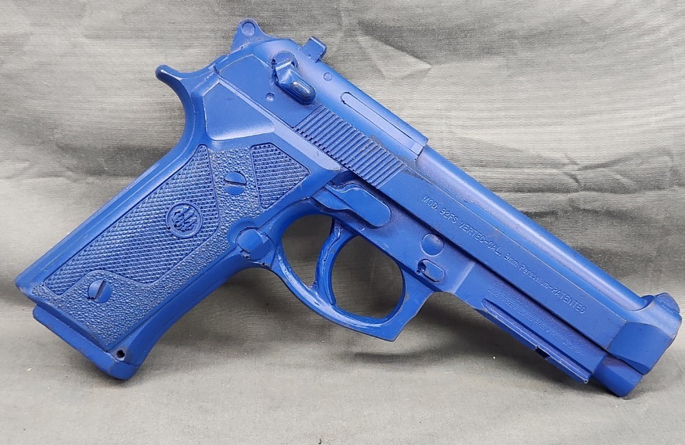 Ring's blue training pistol Beretta 92FS VERTEC-img-0