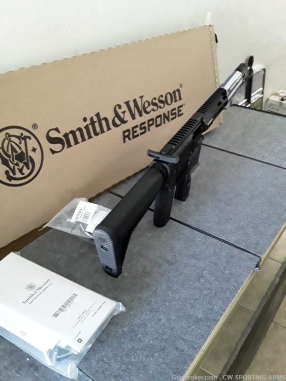 Smith and Wesson S&W RESPONSE carbine 9mm rifle. NEW IN BOX-img-3