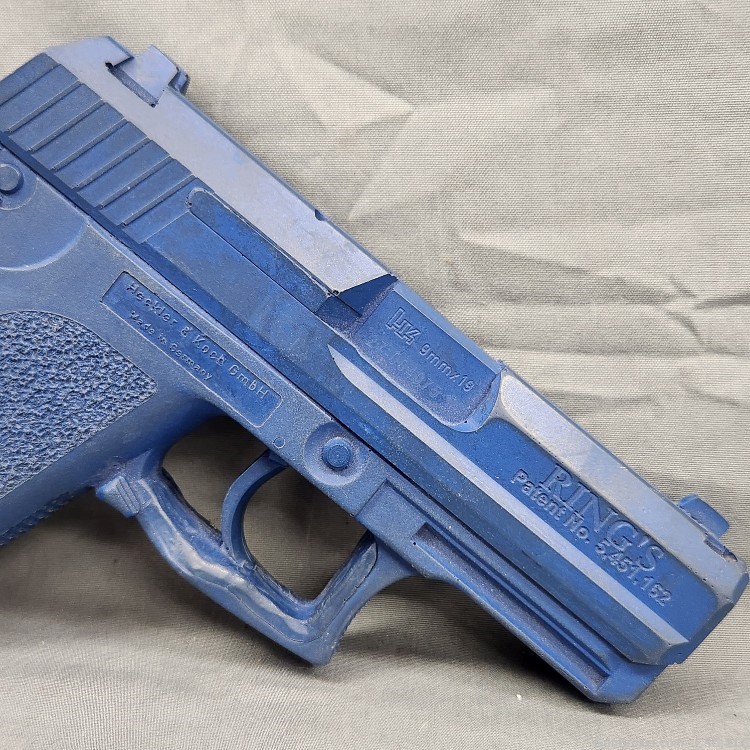 RING's blue training pistol HK USP Compact-img-2