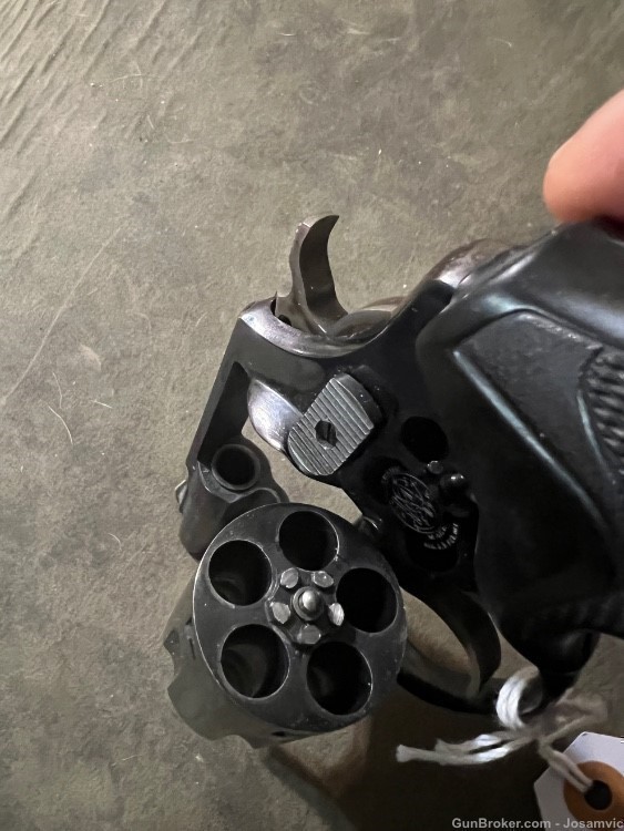 Smith & Wesson Model 36 revolver 5 shot 2” pinned barrel .38 spl. Circa1962-img-11