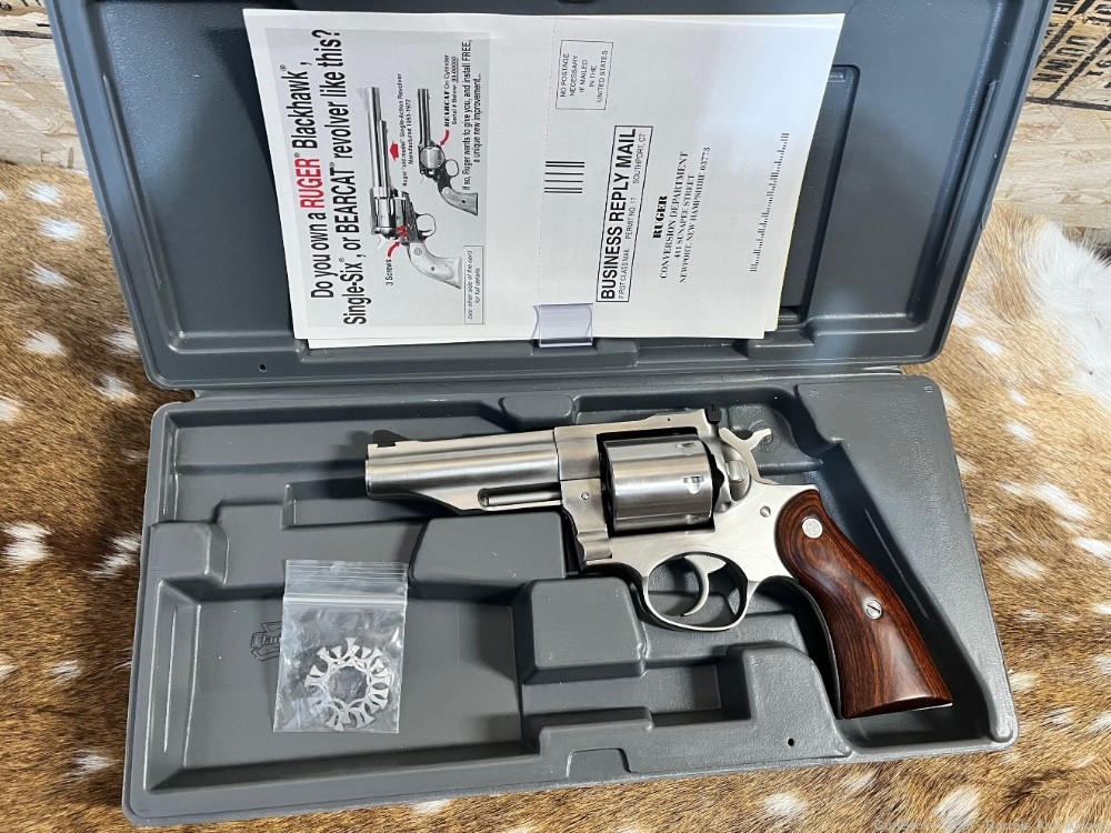 RUGER REDHAWK 357MAG 4.2" SS AS 8RD Like New -img-0