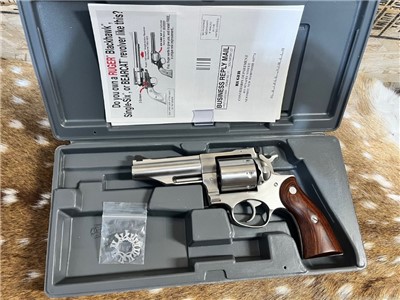 RUGER REDHAWK 357MAG 4.2" SS AS 8RD Like New 