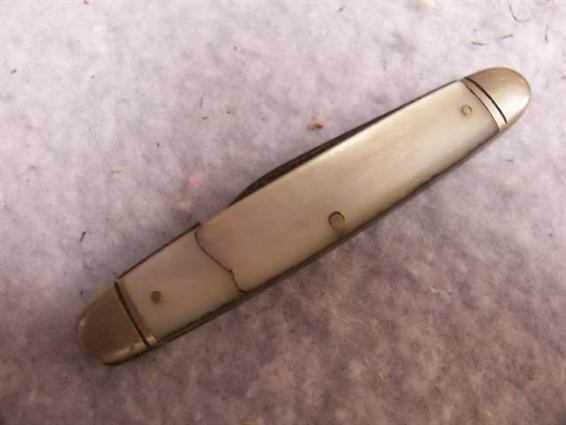 Clauss Mother of Pearl Pocket Knife-img-1