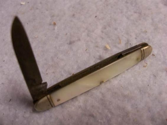 Clauss Mother of Pearl Pocket Knife-img-0