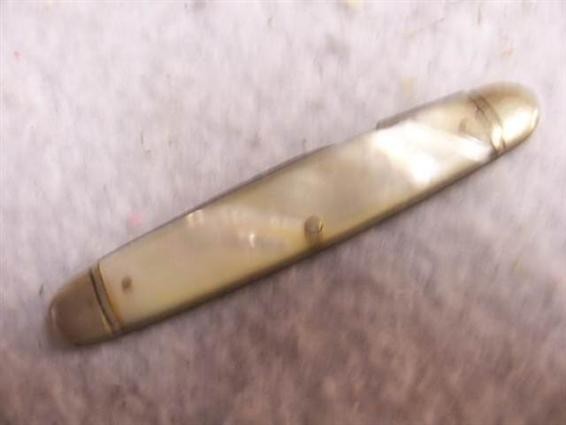Clauss Mother of Pearl Pocket Knife-img-3
