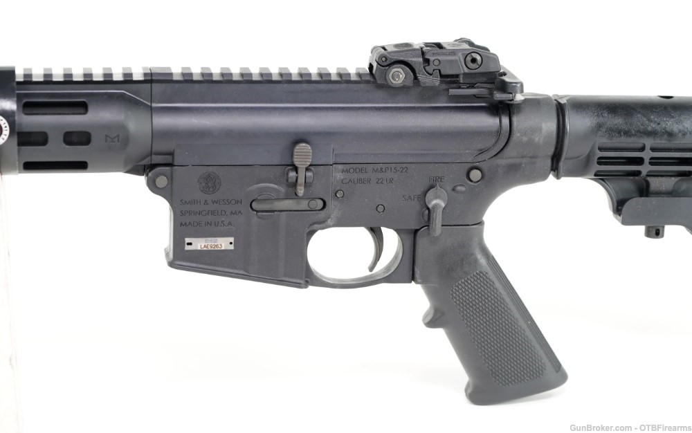 Smith & Wesson MP15-22 Integrally Suppressed .22 LR-img-4