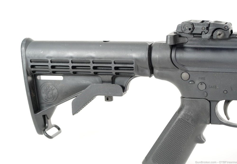 Smith & Wesson MP15-22 Integrally Suppressed .22 LR-img-8