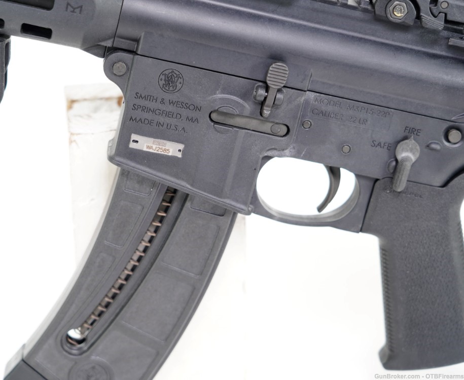 Smith & Wesson MP15-22 Integrally Suppressed .22 LR Braced Pistol-img-4