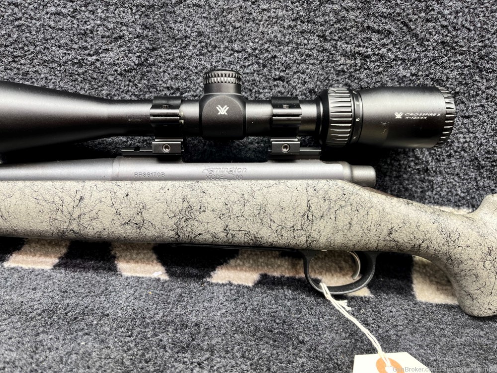 USED LIKE NEW Remington 700 in .223 Rem with a 24" Barrel Bell&Carson Stock-img-8