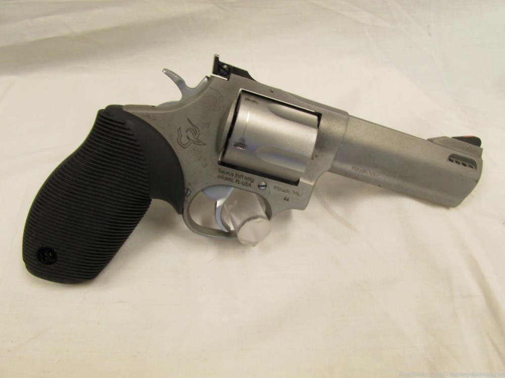 Taurus Tracker 44 Magnum Used-img-0