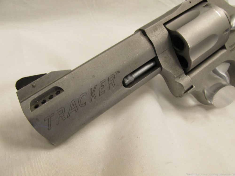 Taurus Tracker 44 Magnum Used-img-3