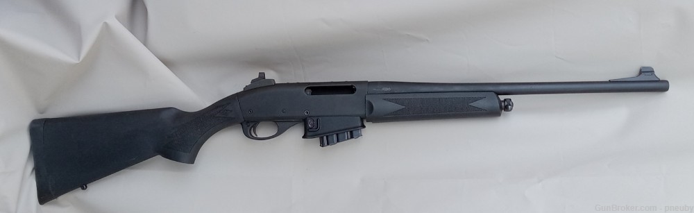 Remington 7615 .223 pump rifle uses AR15 mags-img-11