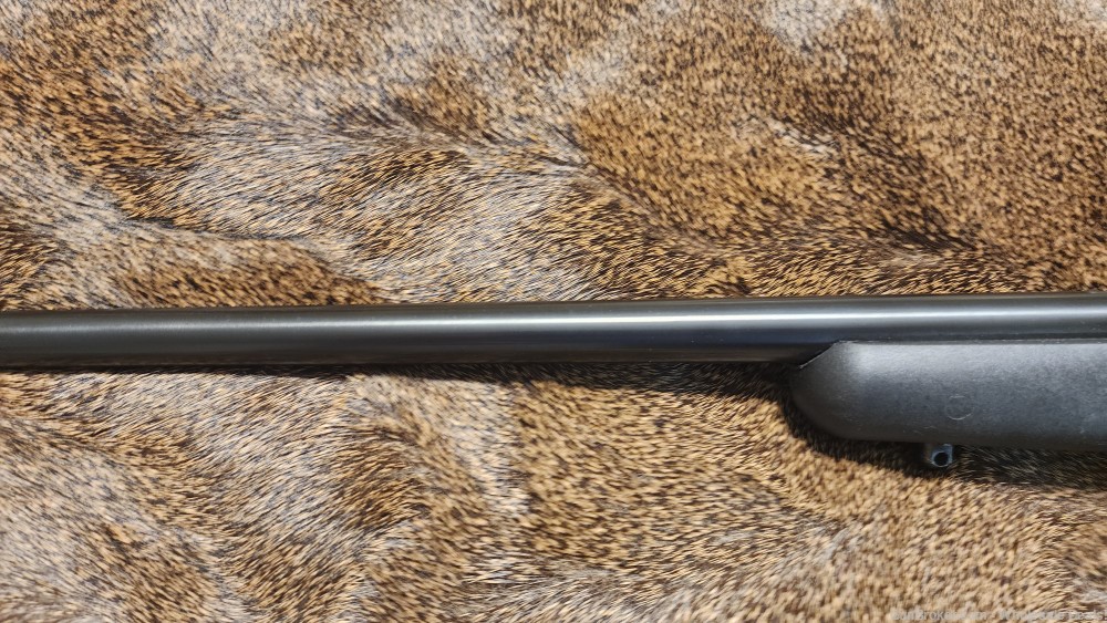 RUGER 77/22 20" 22lr bolt action Rifle Black Synthetic stock-img-9