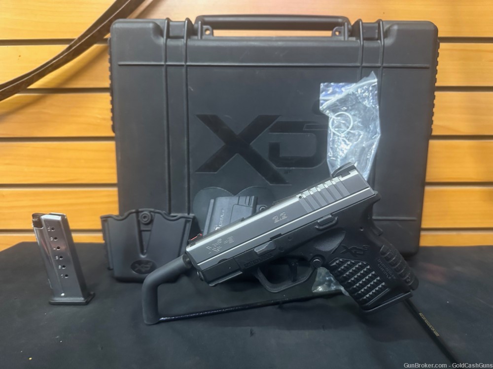 Springfield XD-S9 3.3" Two-tone , Case Two 7-round Magazines Holsters-img-0