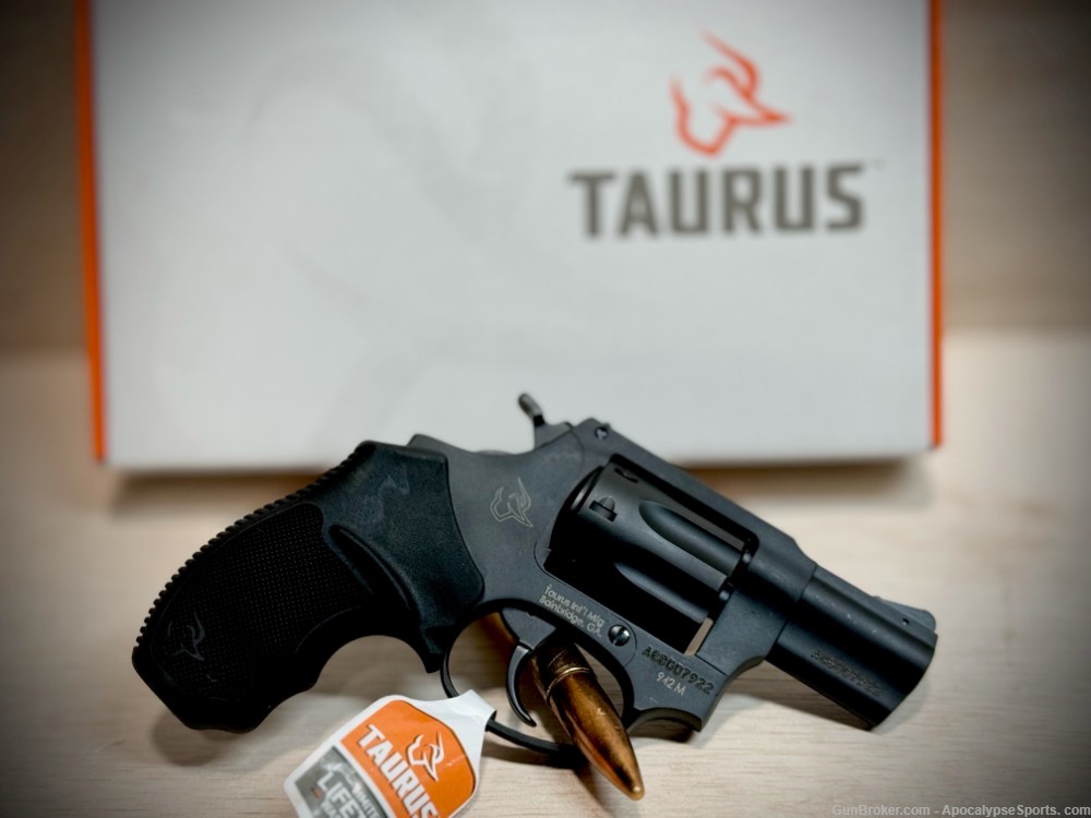 Taurus 942m 942-m Taurus-942m 22mag 2" 942-m Taurus-img-0