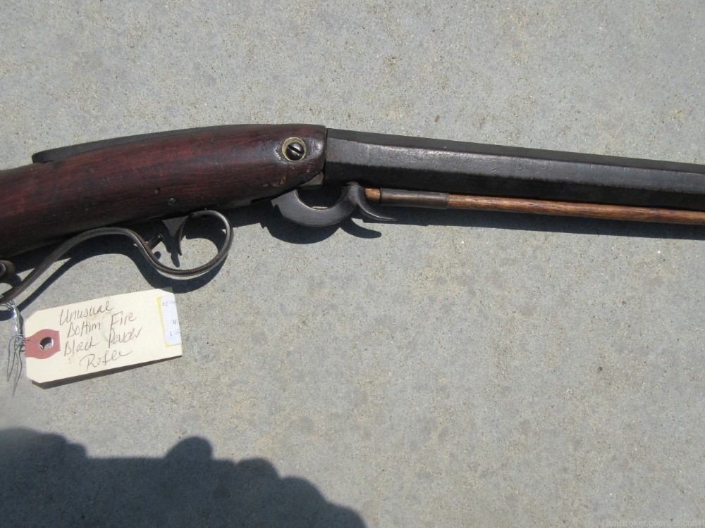 Very unusual Boy's or Ladies Under hammer Muzzle Loader  -img-2