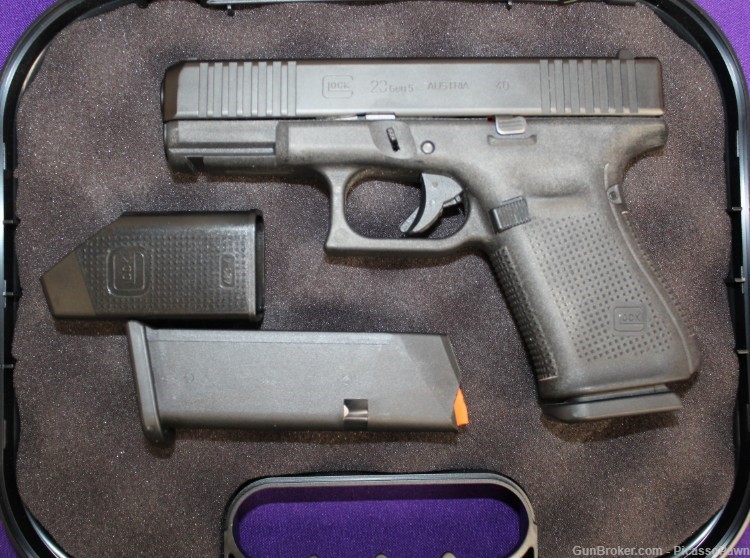 GLOCK 23 GEN 5 .40 S&W W/ CASE AND TWO 13 RD MAGAZINES-img-1