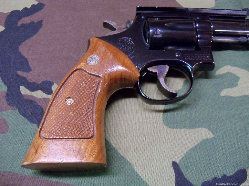 Smith & Wesson Model 17-4 22 Revolver-img-6