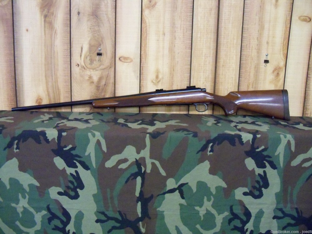Remington 700 Classic Rifle 300 Weatherby Magnum-img-1