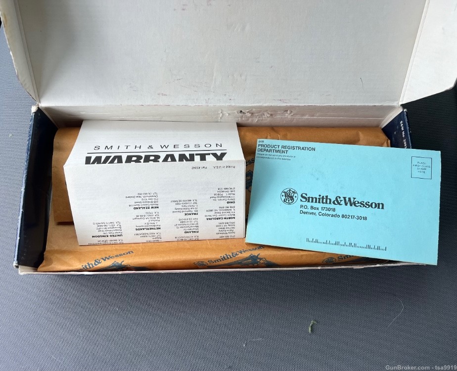 SMITH & WESSON 64 NO DASH ORIGINAL BOX AND PAPERS PRE LOCK-img-6