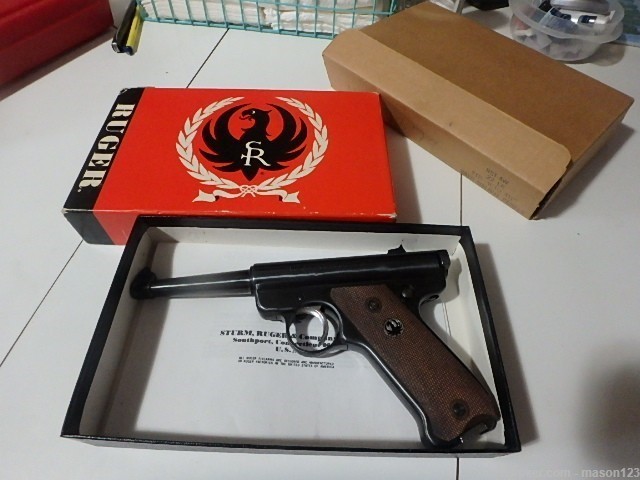 NEW IN BOX RUGER 22 LR SEMI-AUTO WOOD GRIPS.RST-W4 BOX AND SLEEVE-img-0
