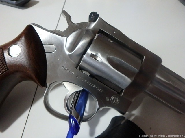 4 INCH RUGER STAINLESS STEEL SECURITY SIX 357 MAGNUM-img-7