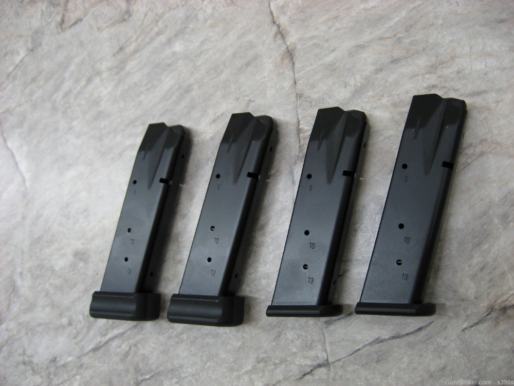 SIG 226 40 cal MAGAZINES 4 TOTAL 2-13rd  2-13 plus 2 ext NOS-img-3